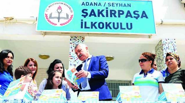 Miniklerin okuma kitabı Başkan Karalar’dan…