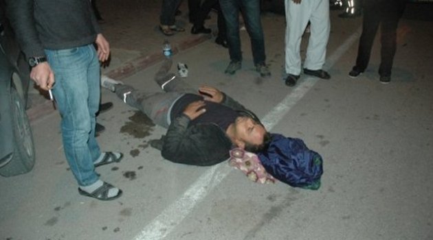 Motosiklet Polis Aracına Çarptı