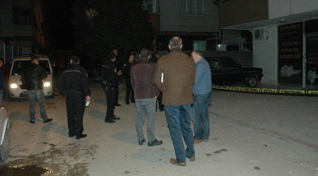 Motosikletle İş Yerini Kurşun Yağmuruna Tuttular