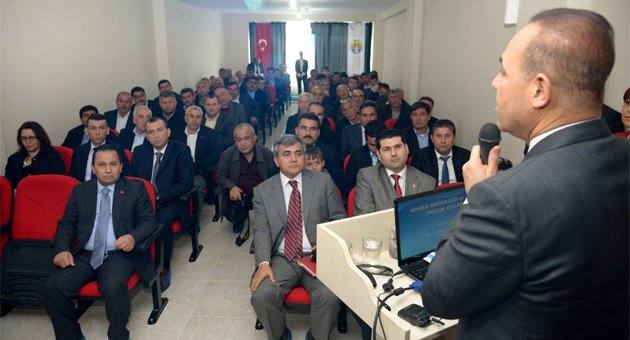 Muhtarlara, "Madde bağımlılığı ve öfke kontrolü" anlatılıyor