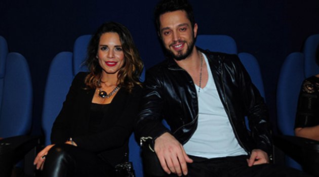 Murat Boz'a Eski Sevgilisinden 'Özlüyorum' Mesajı