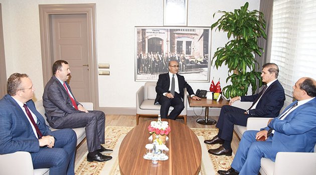 Müsteşar Gümüş, Vali Demirtaş’tan sağlık hizmetleri hakkında bilgi aldı