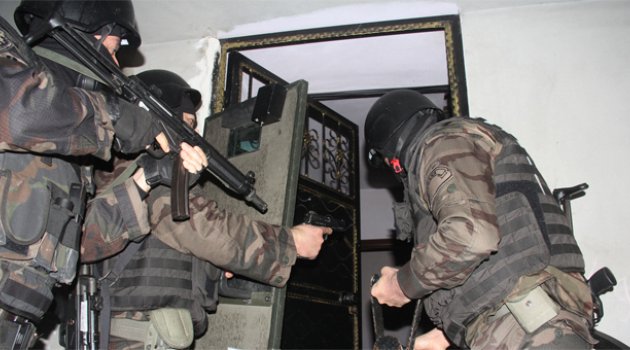 Narkotim torbacıları belirledi özel harekat şafak vakti baskın yaptı