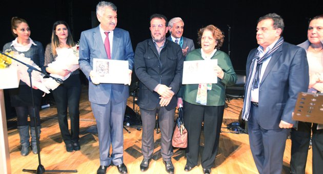 Nebil Özgentürk gözyaşlarını tutamadı