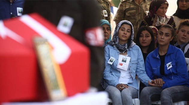 Nişanlısından şehide son bakış