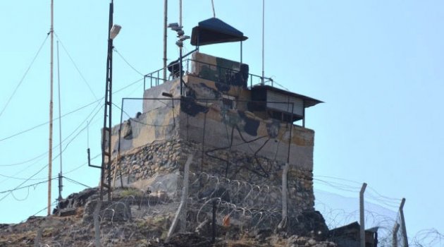 Nöbetçi kulübesine roketli saldırı!