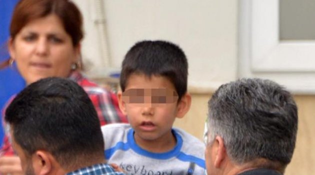 Oğlunu iki kadına bırakıp, 'kaçırıldı' diye şikayetçi oldu