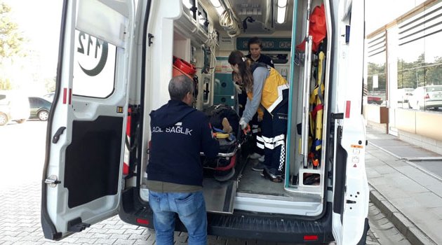 Öğrenci servisi ile otomobil çarpıştı! Yaralılar var