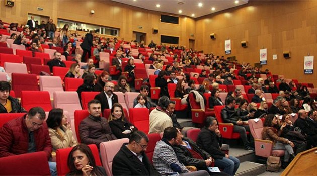 Öğrenciler 2. Orhan Kemal Edebiyat Festivali'nde