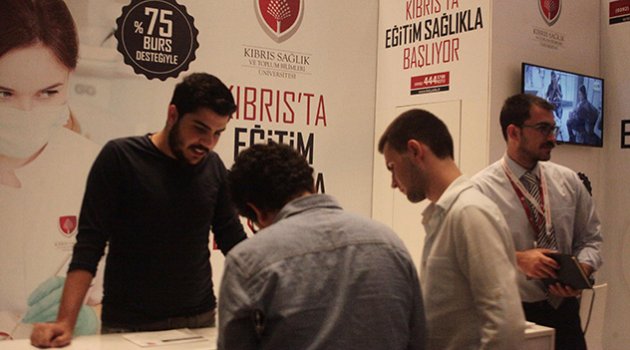 Öğrenciler tercih fuarına koştu
