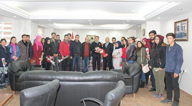 Öğrencilerden emniyet müdürlüğüne taziye ve moral ziyareti