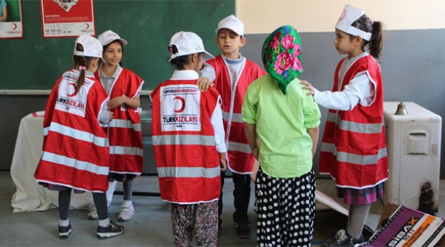 Öğrencilere Kızılay’ın önemi anlatıldı