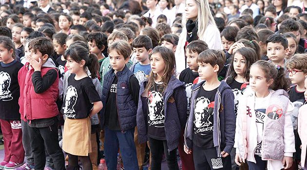 Öğretmene verilecek en büyük hediye sevgidir