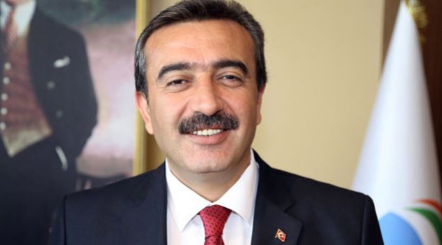 Öğretmenleri iş vaadiyle dolandırdı