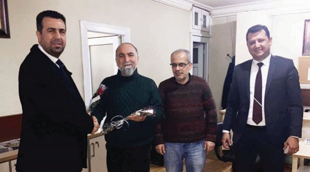 Öktem’den çiçekli kutlama