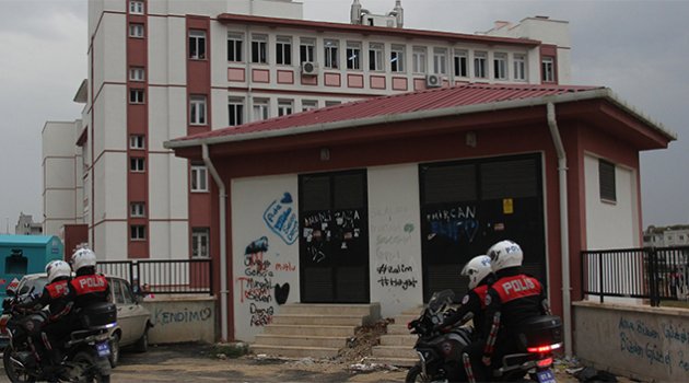 Okulda tabanca paniği