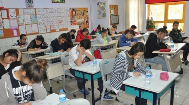 Okullar yarın açılıyor