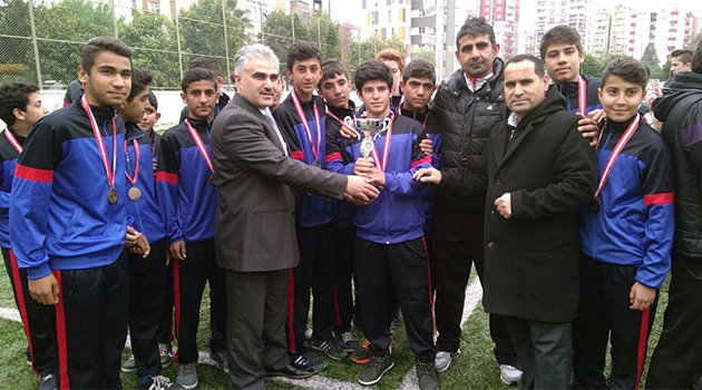 Okullararası Yıldız Erkekler Futbol Müsabakaları tamamlandı