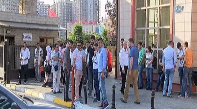 Ölenlerin cenazeleri ailelerine teslim ediliyor