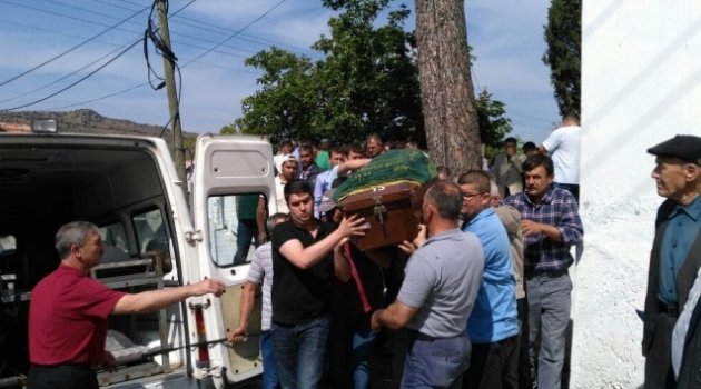 Ölü bulunan altı yaşındaki İbrahim Toprağa verildi