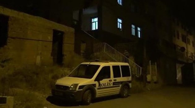 Önce birlikte yaşadığı kadını vurdu, sonra intihar etti