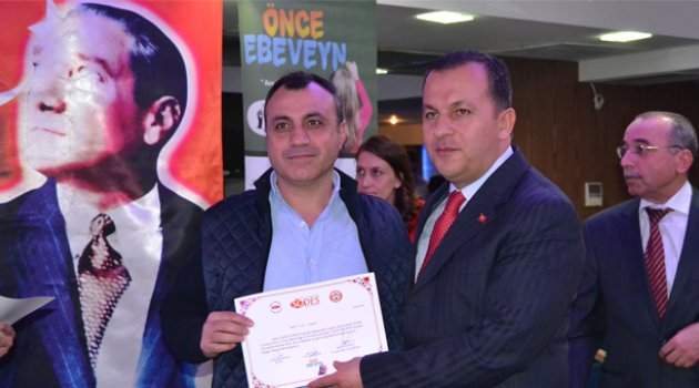 ‘Önce Ebeveyn Projesi’nde katılımcılara sertifikaları verildi