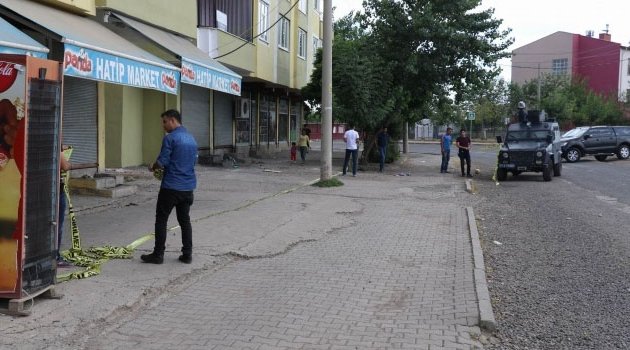 Önce karısını sonra kendini bıçakladı