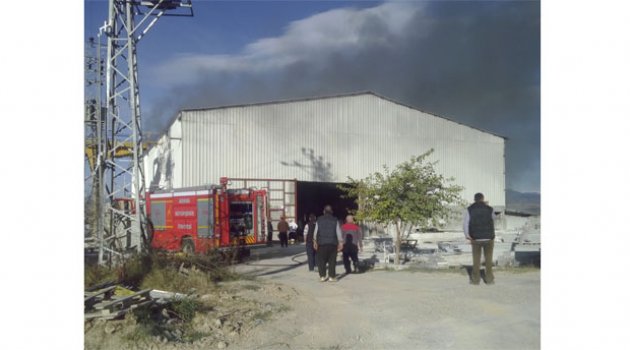 Organize Sanayi Bölgesi’nde fabrika yangını