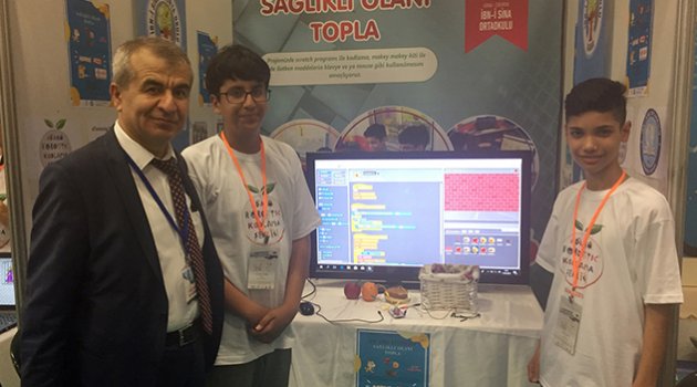 Ortaokul öğrencileri meyveleri konuşturuyor