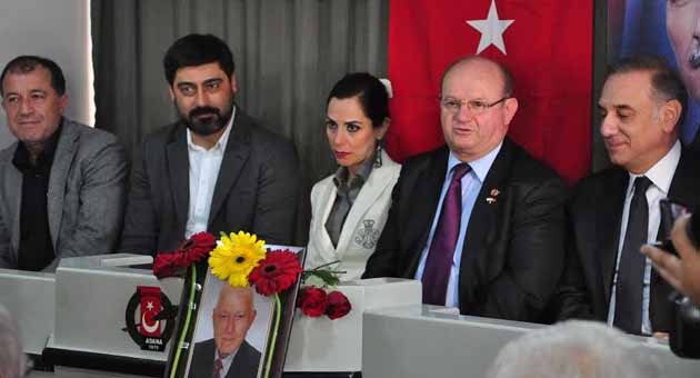 Osman Yereşen vefatının 7. yıldönümünde anıldı
