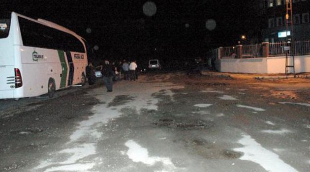 Otobüste silahlı yolcu paniği