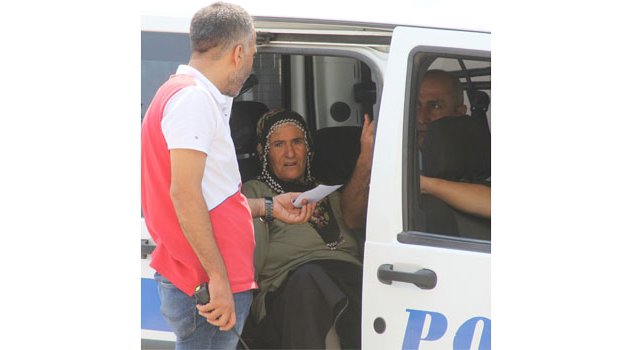 Otobüste uyuyakalan kadın soyuldu