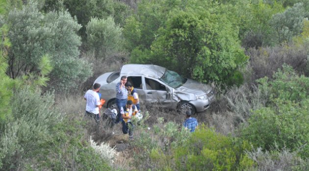 Otomobil 60 metrelik uçuruma düştü: 5 yaralı
