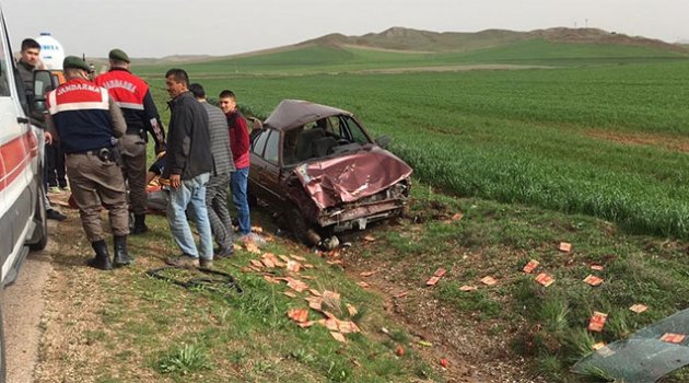 Otomobil lastiği patlayınca takla attı! 5 yaralı
