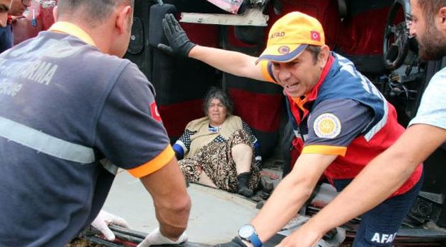 Otomobil takla attı: 3 yaralı