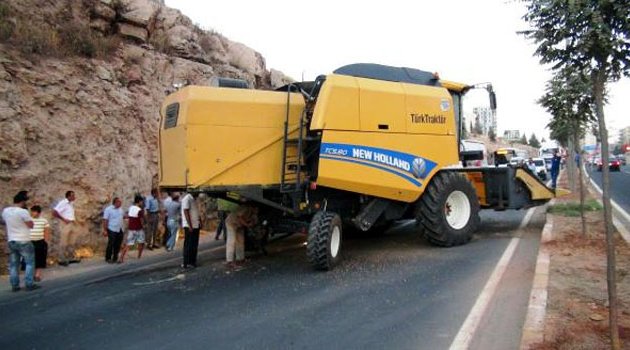 Otomobil yayalara çarptı: 3 ölü, 4 yaralı