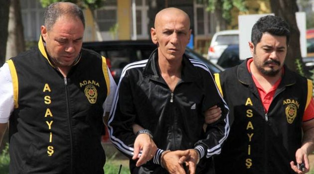 Otomobili stop ettiren kardeşini öldürdü