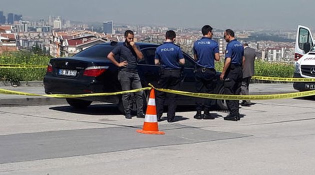 Otomobilinde silahla vurulmuş halde cesedi bulundu