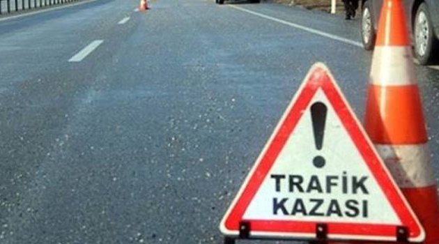 Otomobille tır çarpıştı! 4 ölü