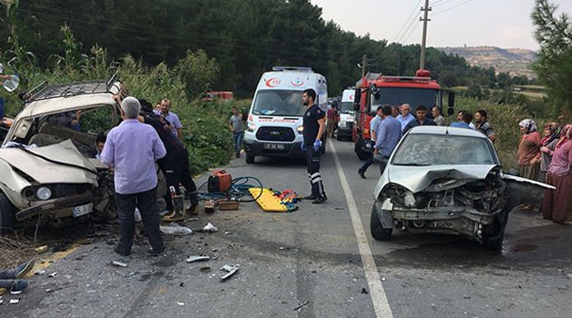 Otomobiller çarpıştı! 7 yaralı