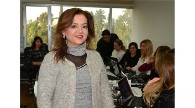 Özçelik: "Girişimci Kadınlarımıza Yol Gösterip, Ufuklarını Açıyoruz"