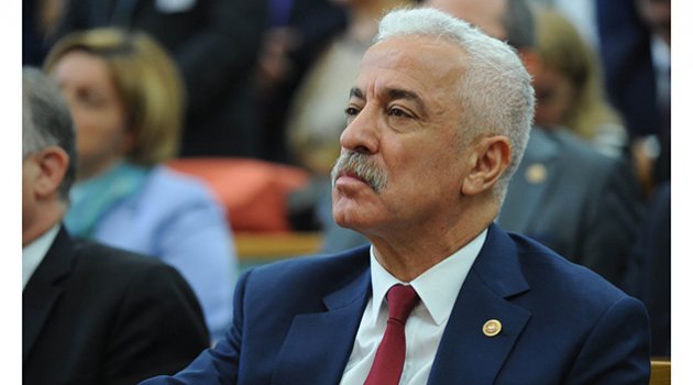 Özdiş atama bekleyen öğretmenlerin sesi oldu