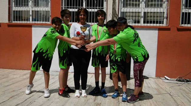 ÖZE’nin öğrencileri sporda da engel tanımıyor