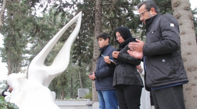 Özgecan Aslan mezarı başında anıldı