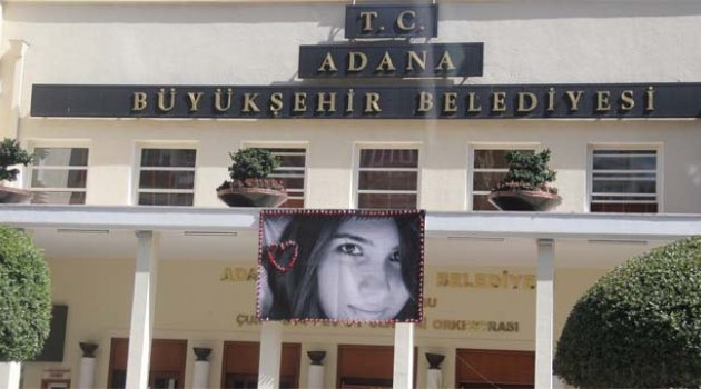 Özgecan kadına şiddetin simgesi oldu
