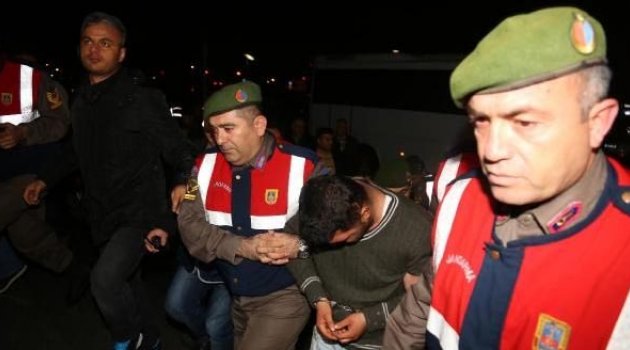Özgecan'ın katilleri hakim karşısında