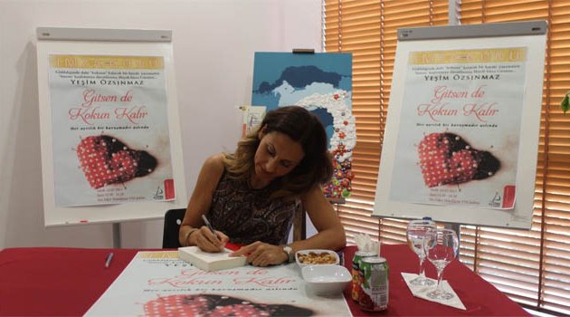 Özsınmaz’ın ilk romanı "Gitsen de kokun kalır" çıktı