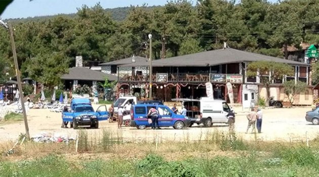Park halindeki araç içinde ceset bulundu