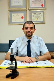 Parkinson hastalarına beyin pili tedavisi