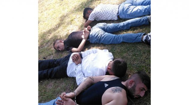 Parkta gasp yaptılar anında yakalandılar